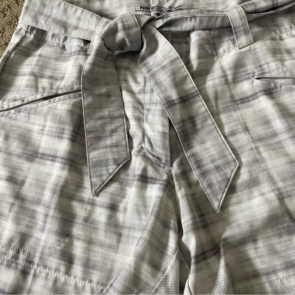 Nike golf shorts white and gray plaid - Picture 7 of 10